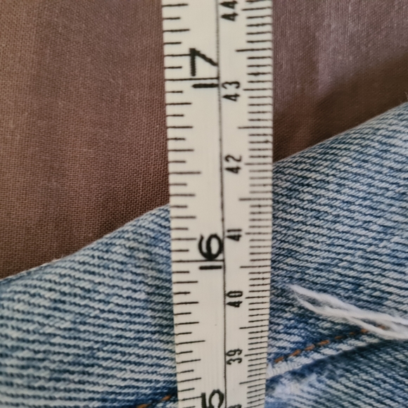 Levis 8 Denim Low Waist Shorts | Ripped Denim Summer Shorts with Sides Slits - Picture 8 of 9